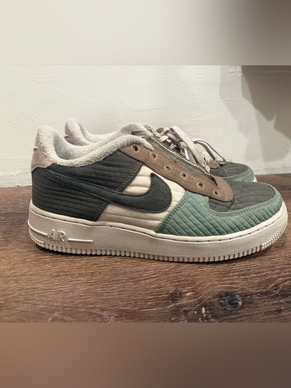 Nike Air Force 1 Low Toasty Size 6Y